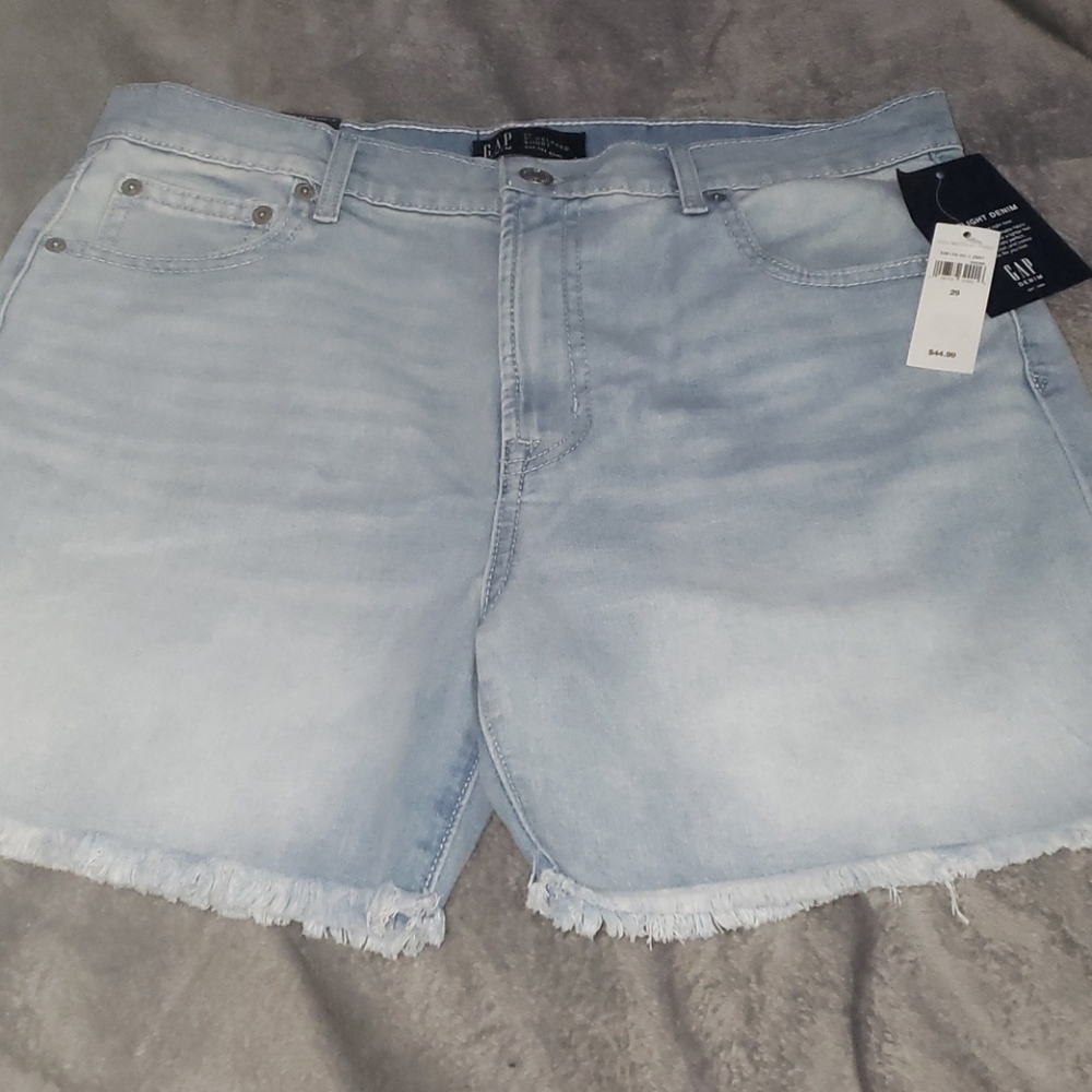 ladies Gap shorts